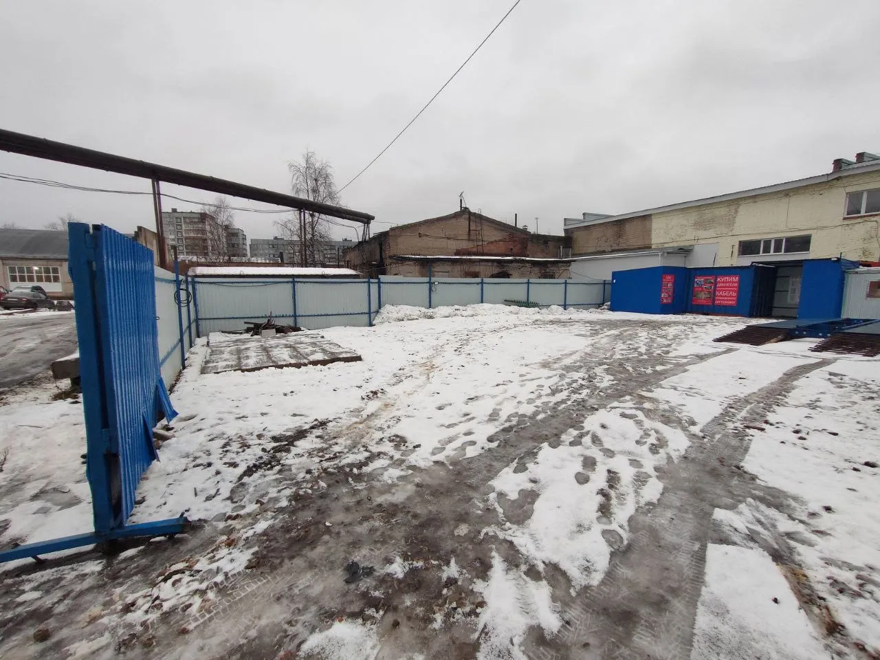Внутренний двор пункта приёма лома по адресу Ленинградский проспект 311 стр 16 в Архангельске
