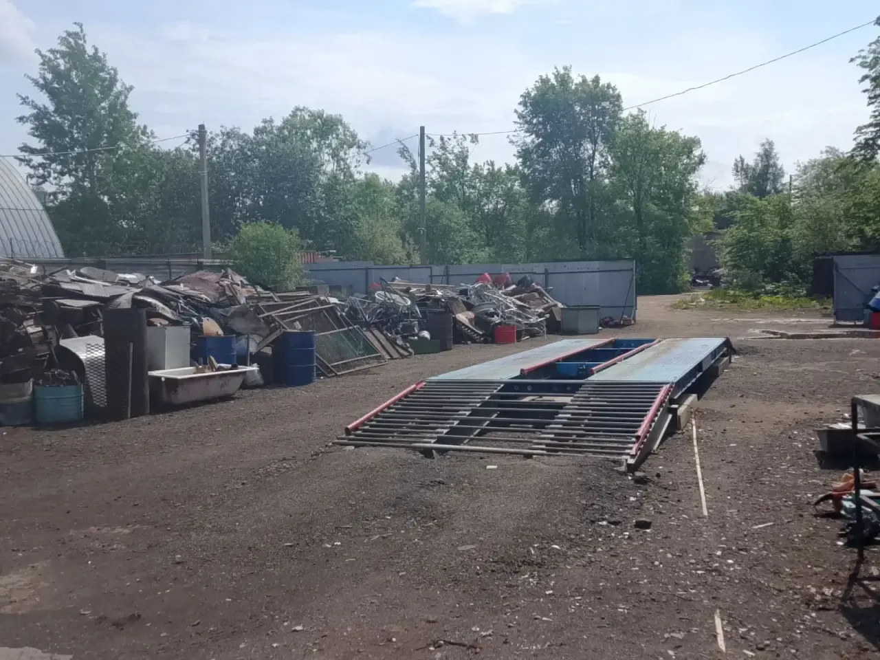 Автовесы в пункте приема лома по адресу проспект Победы 25Б